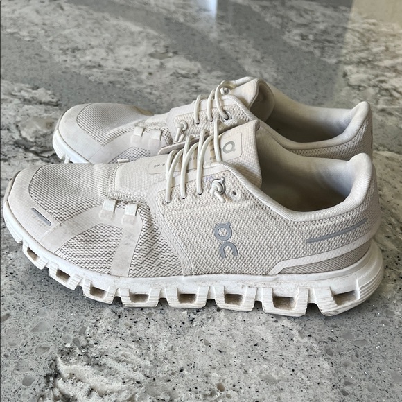 On Running Men's Cream Athletic Shoes - Picture 4 of 7